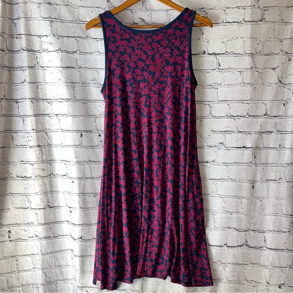 Life is Good Midi Sleeveless Swing Dress with Pockets Red/Navy Floral Large - Picture 2 of 6